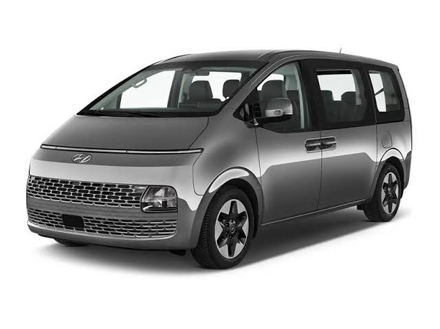 Hyundai Staria – modern and spacious minivan